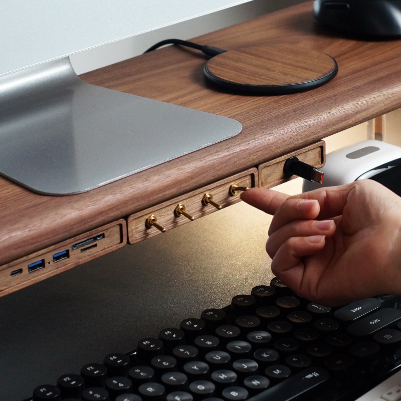 4 Ways Independent Control USB - Controller Charging Stand recension och pris